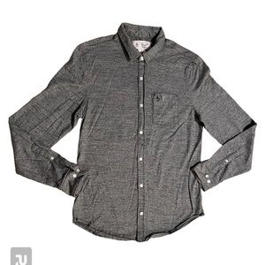 Men’s Penguin button down shirt - size Medium